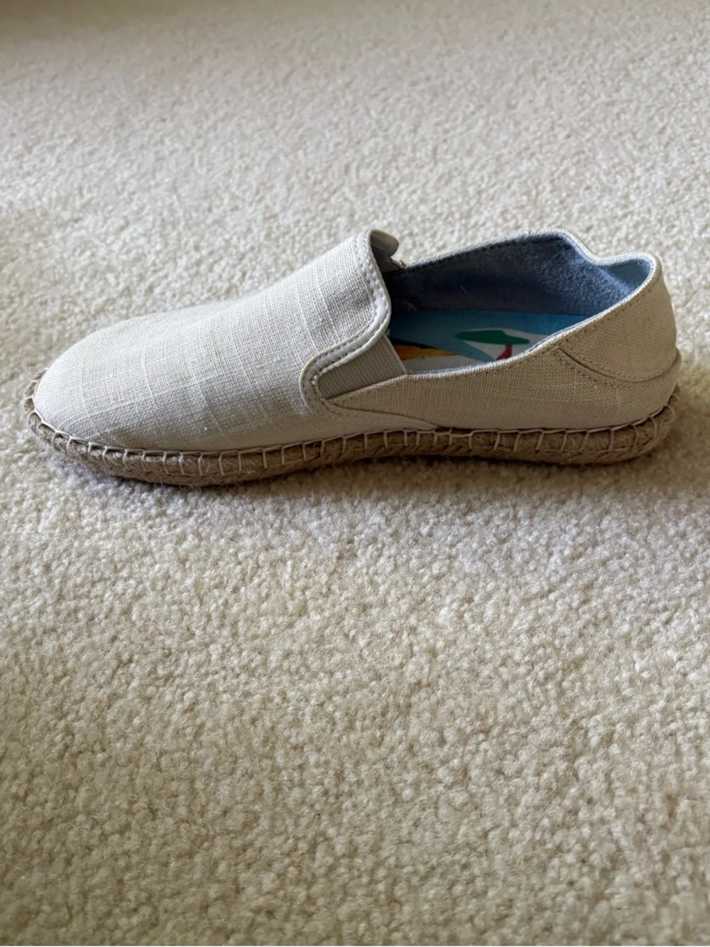 OluKai Women's Kaula Pa'a Kapa Slip-On Espadrille Shoes. Size 8.